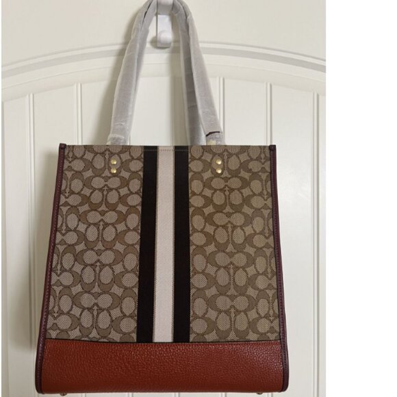 Coach 1917 Dempsey Tote In Signature Jacquard With Stripe And Coach Patch - Picture 5 of 10